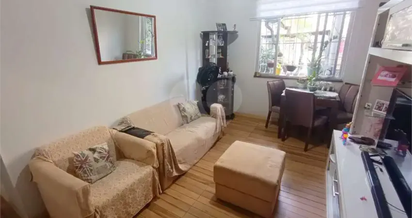 Apartamento à venda com 2 quartos no condomínio edificio gurupi, rio de janeiro - rj