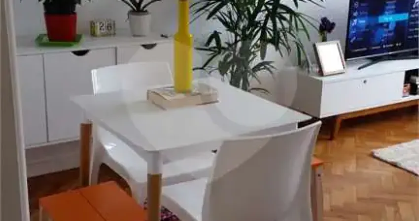 Apartamento à venda com 2 quartos no condomínio Esse Não Tem Nome, Rio de Janeiro - RJ