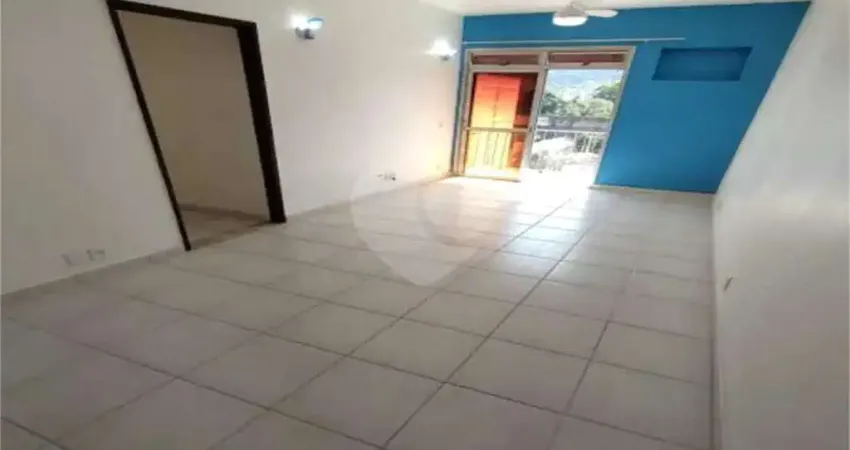 Apartamento à venda com 3 quartos no condomínio edificio morada da vila, rio de janeiro - rj