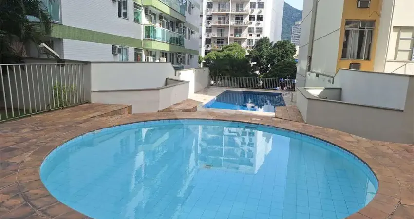 Apartamento à venda com 2 quartos no condomínio do edifício marupiara, rio de janeiro - rj