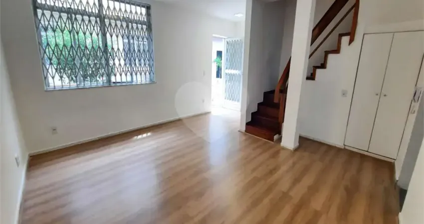 Casa de vila à venda com 2 quartos em tijuca, rio de janeiro - rj