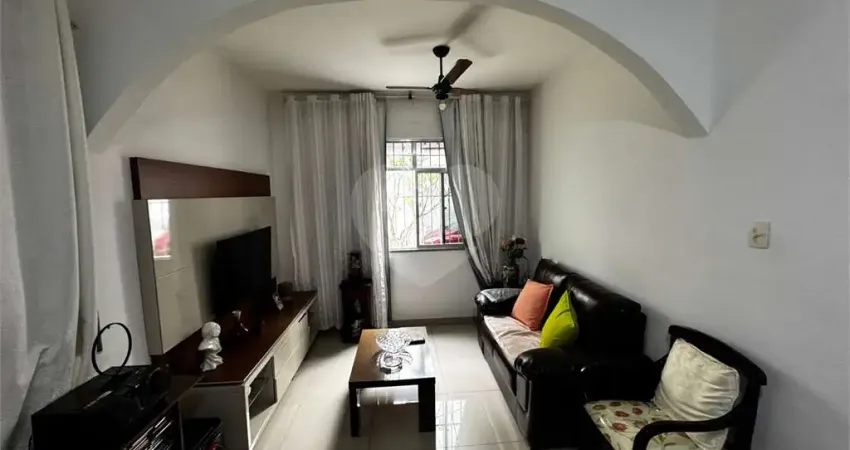 Casa de vila à venda com 2 quartos em tijuca, rio de janeiro - rj