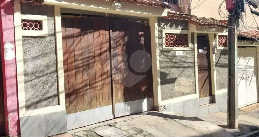 Casa de vila à venda com 3 quartos em rio comprido, rio de janeiro - rj