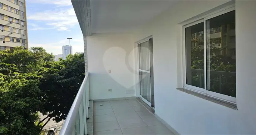 Apartamento à venda com 3 quartos, sendo 1 suíte, no condomínio da passagem, rio de janeiro - rj