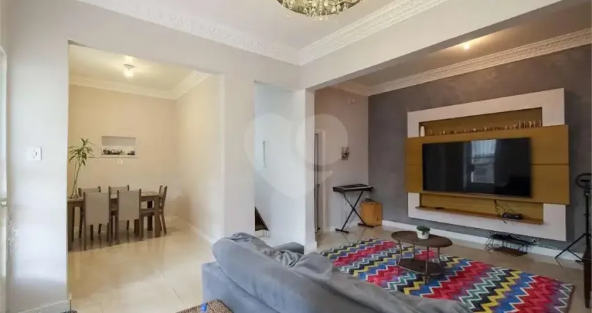 Casa à venda com 3 quartos, sendo 1 suíte, em Vila Isabel, Rio de Janeiro - RJ