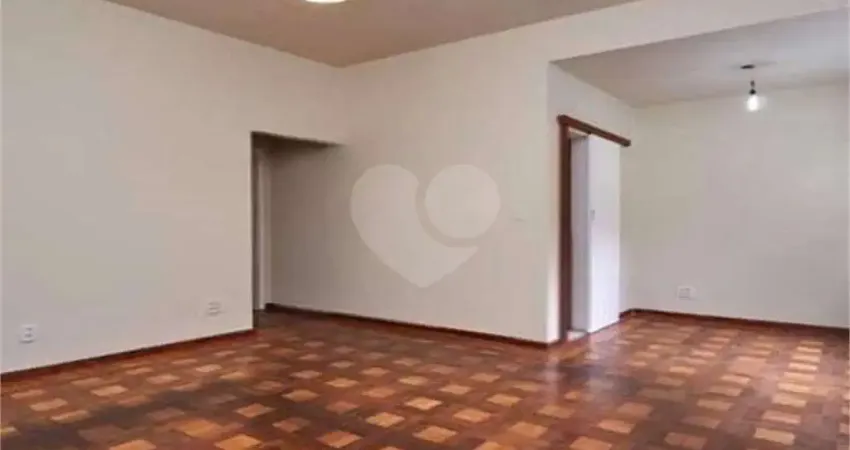 Apartamento à venda com 2 quartos, sendo 1 suíte, no condomínio Esmoriz, Rio de Janeiro - RJ