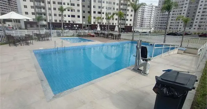 Apartamento à venda com 3 quartos, sendo 1 suíte, no condomínio Apogeu Barra, Rio de Janeiro - RJ