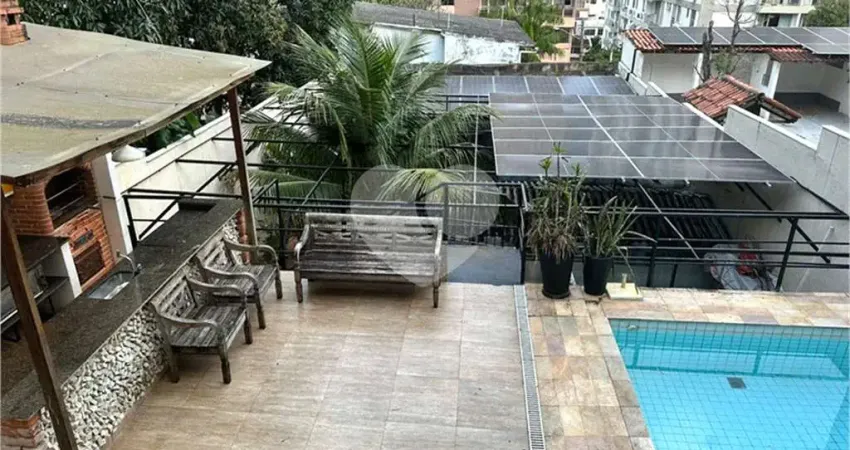 Casa à venda com 5 quartos, sendo 4 suítes, em Tijuca, Rio de Janeiro, RJ