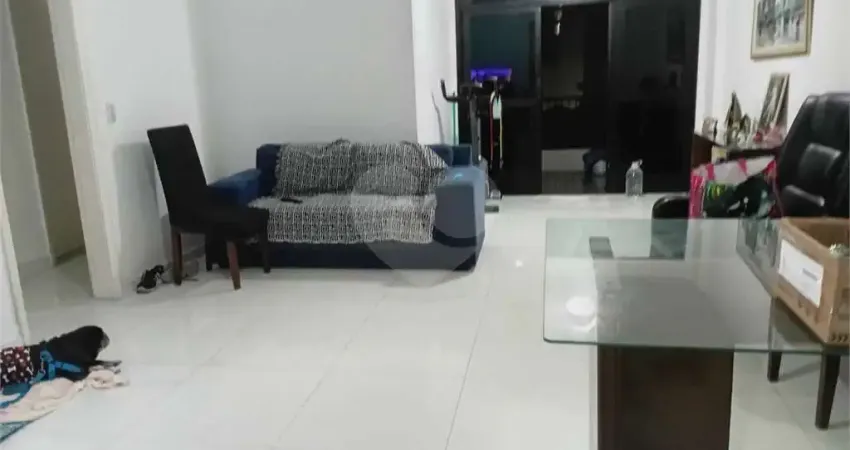 Apartamento à venda com 3 quartos, sendo 1 suíte, no condomínio Columbos, Rio de Janeiro - RJ