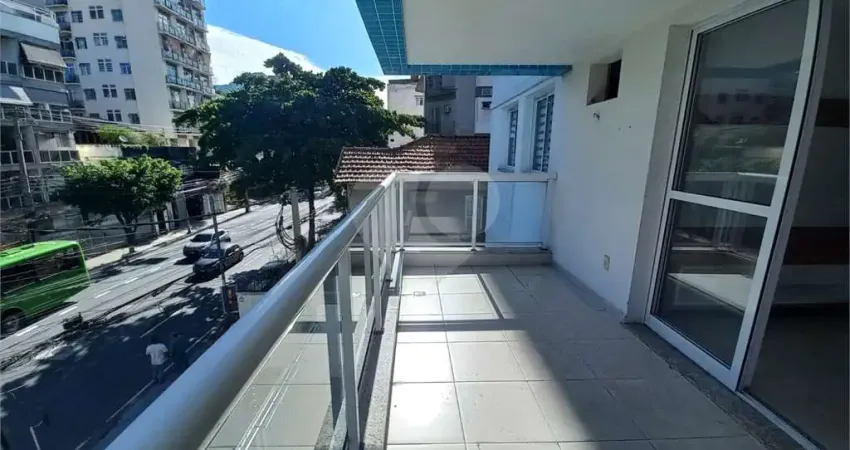 Apartamento à venda com 2 quartos, sendo 1 suíte, no condomínio Solar DA Vila, Rio de Janeiro - RJ