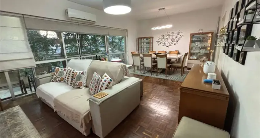 Apartamento à venda com 3 quartos, sendo 1 suíte, no condomínio Carmela Dutra, Rio de Janeiro - RJ