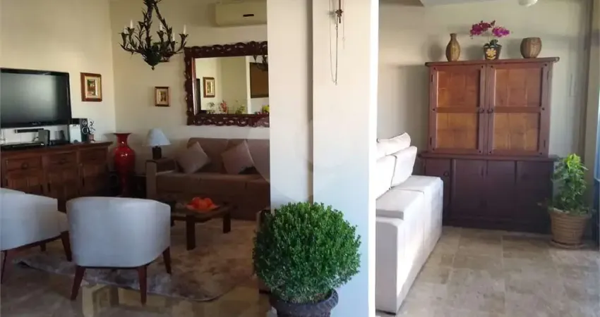 Cobertura à venda com 3 quartos, sendo 1 suíte, no condomínio Edifício Julio Claudio, Rio de Janeiro - RJ