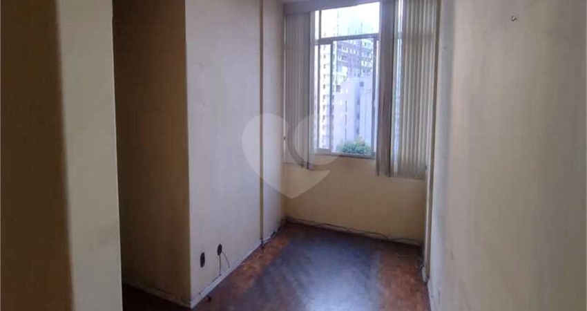 Apartamento com 2 quartos à venda em Praça Da Bandeira - RJ