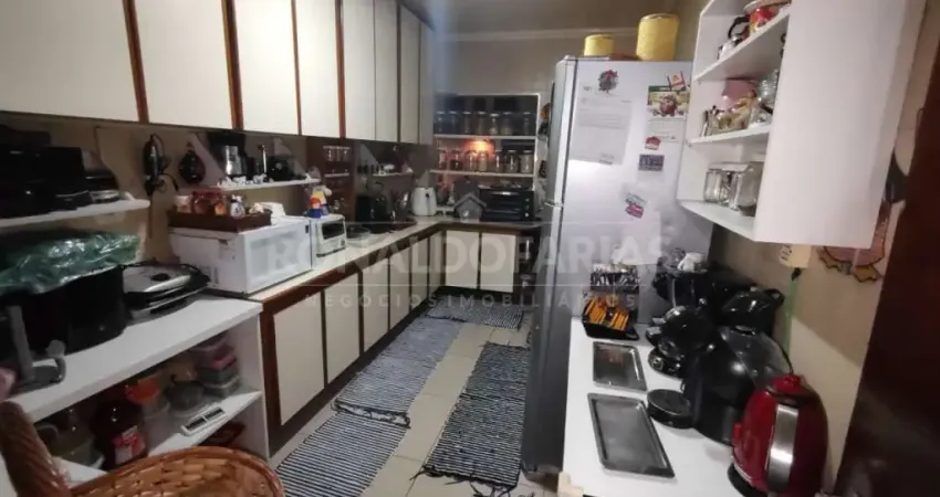 Sobrado a venda com 3 dormitorios 2 vagas na regiao da Cidade Dutra