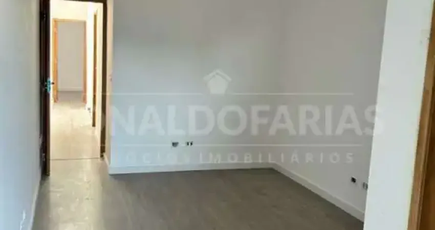 Sobrado a venda com 03 dormitórios sendo 01 suíte no Jardim Consorcio