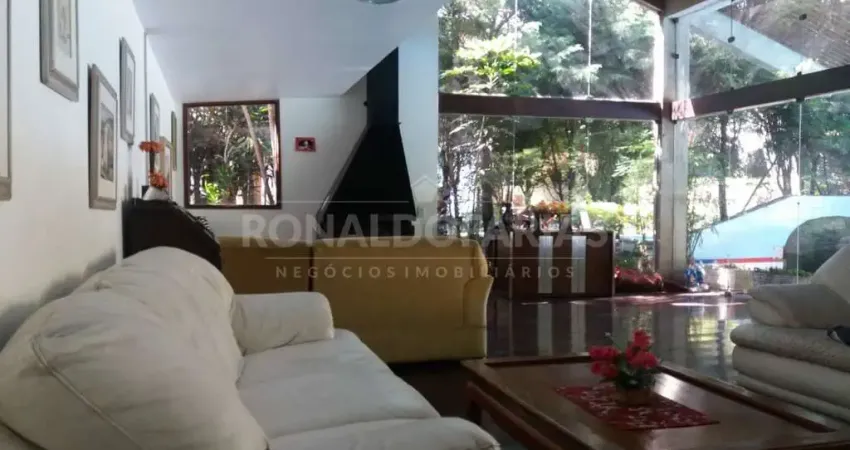 Casa a venda em interlagos com 4 dormitórios suítes e 7 vagas de garagem