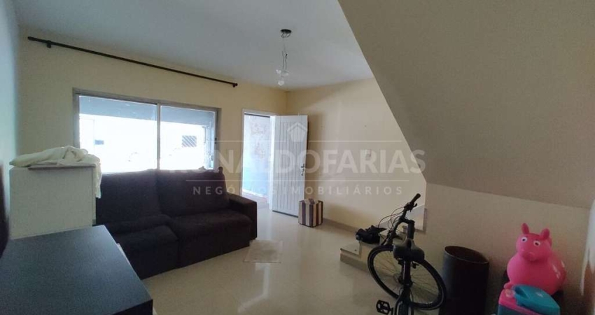 Sobrado a venda com 170 m² ,04 dormitórios na região de Interlagos.