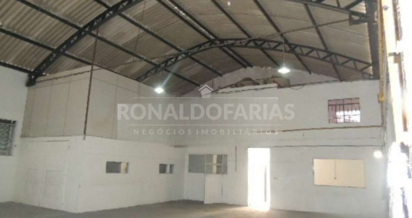 Galpão para Venda no Bairro de Interlagos Veleiros 592 m² Gerando Renda Próximo a Avenida Atlântica