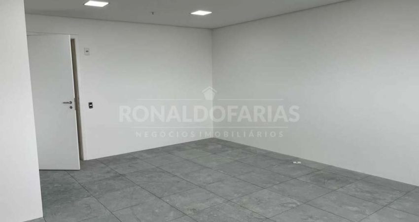 Sala comercial a venda e locação com 40 m² em Santo Amaro
