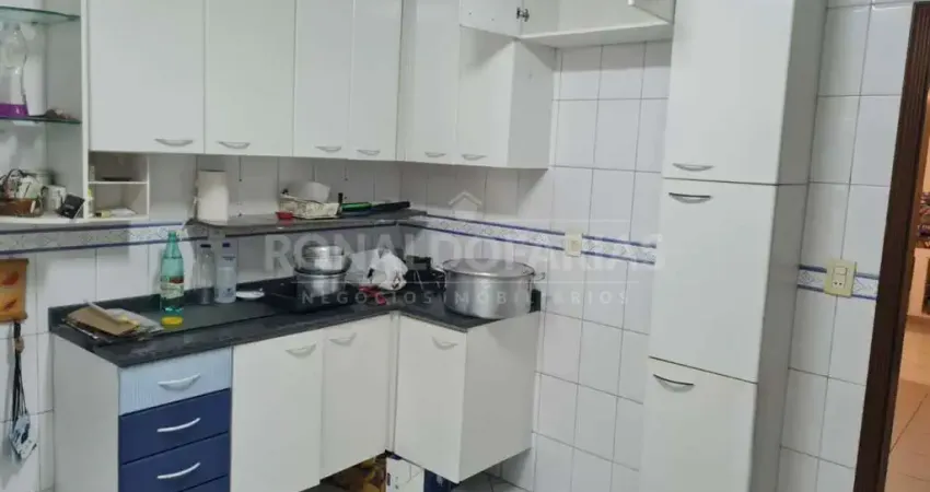 Casa térrea para locação comercial ou residencial na região de veleiros,