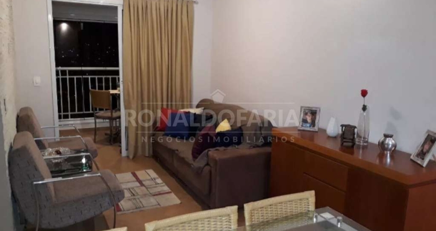 Apartamento a venda com 02 dormitórios na região de Interlagos.