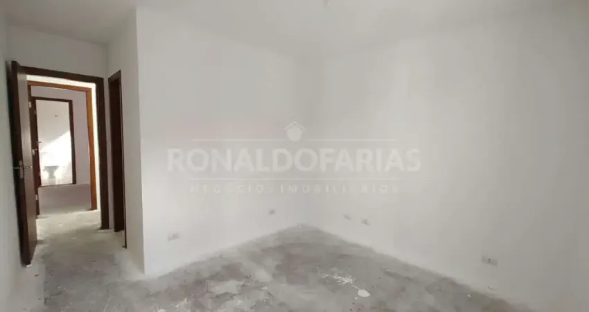 Sobrado a venda em condominio fechado com 02 suites na regiao de Interlagos.