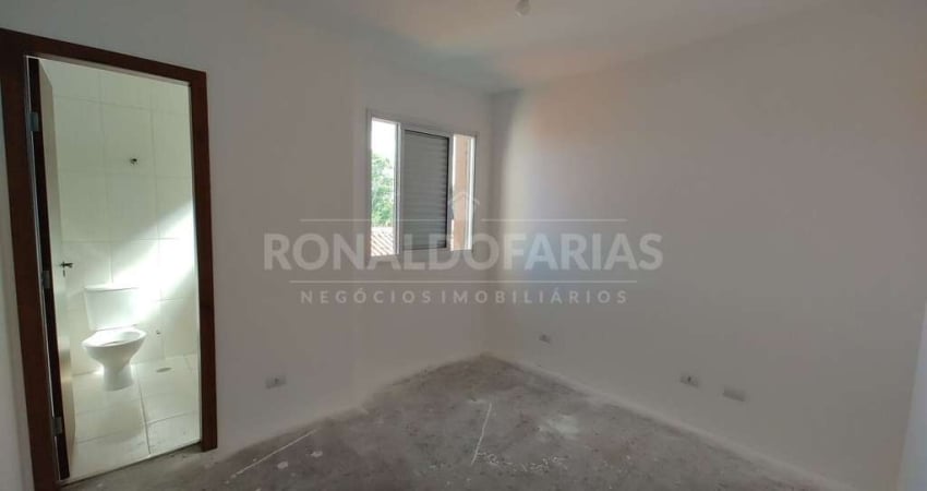 Sobrado a venda em condominio fechado com 02 suites na regiao de Interlagos.