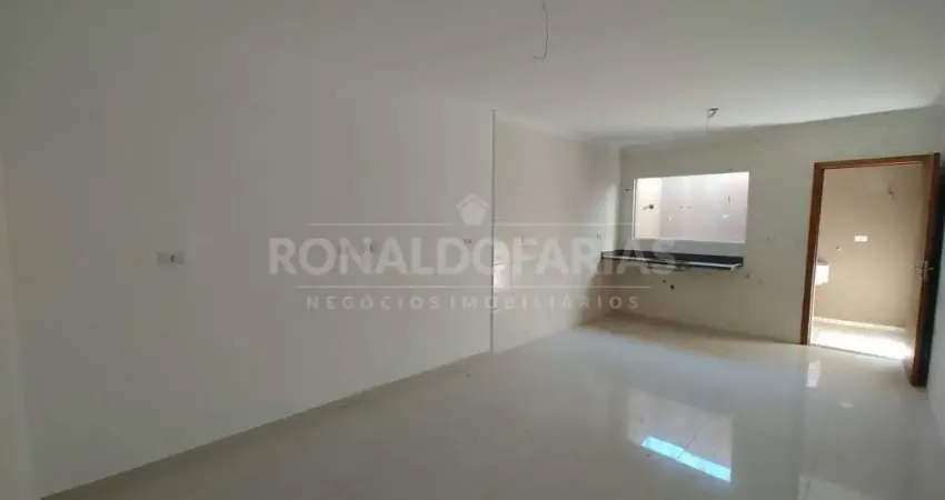 Sobrado a venda em condominio fechado com  03 dormitorios sendo 01 suite na regiao de Interlagos.