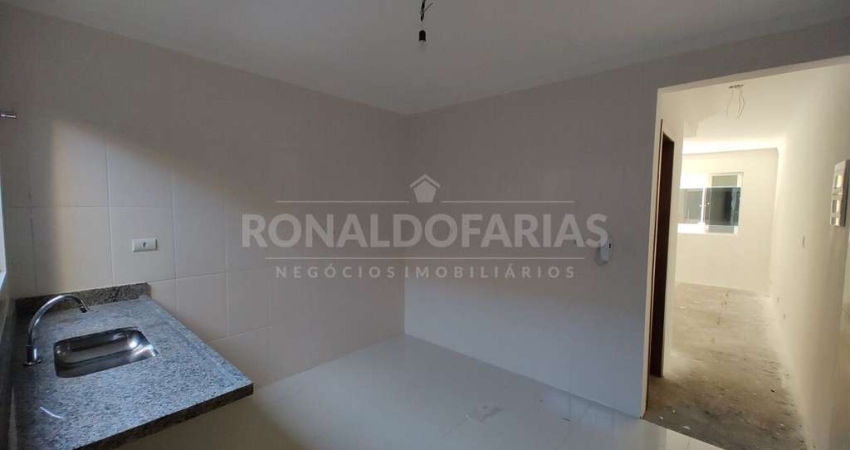 Sobrado a venda em condominio fechado com 02 suites na regiao de Interlagos.