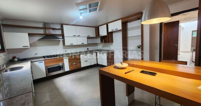 Casa á Venda ou Locação com 3 Dormitórios 1 Suíte e 6 Vagas em Jardim Palmares