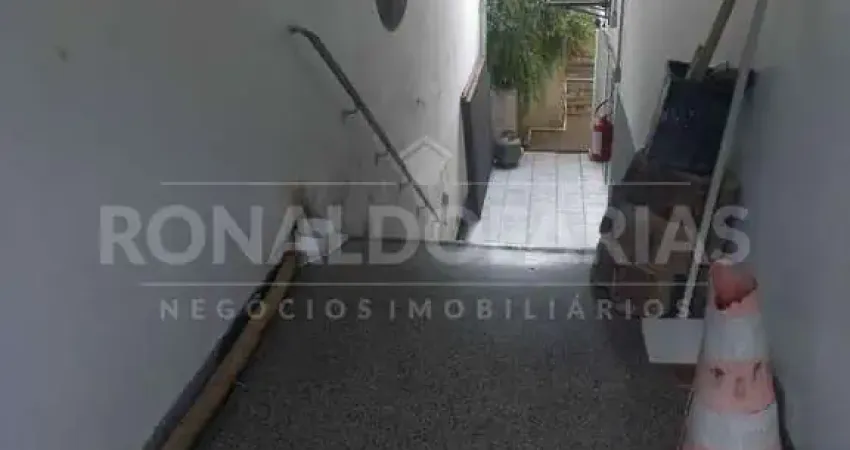 PREDIO COMERCIAL A VENDA COM VARIAS SALAS  EM INTERLAGOS