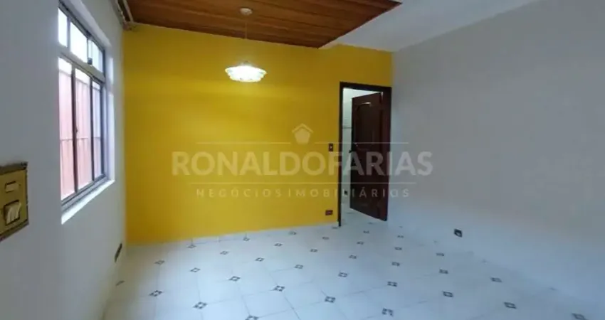 Casa à Venda no Jardim Suzana com 3 Dormitórios 1 Suíte à e 2 Vagas de Garagem