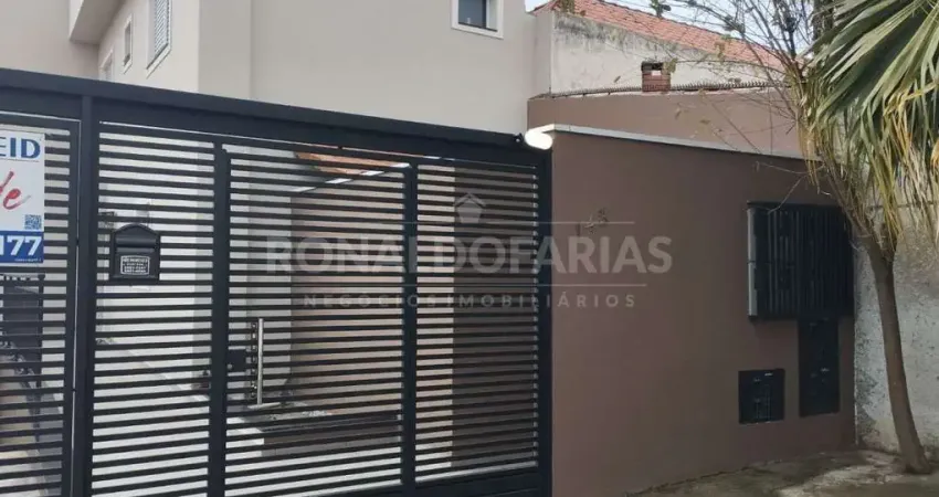 Casa  a venda em condominio fechado sendo 2 quartos ,sala ampla 2 banheiro ,1 vaga de garagem cobert