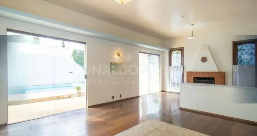 Casa a venda em interlagos com 3 dormitórios 1 suíte 3 vagas de garagem