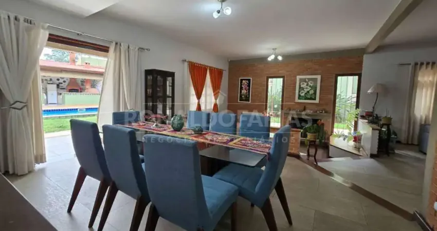 Casa à venda no bolsão de interlagos com 4 dormitórios 2 suítes e 6 vagas de garagem