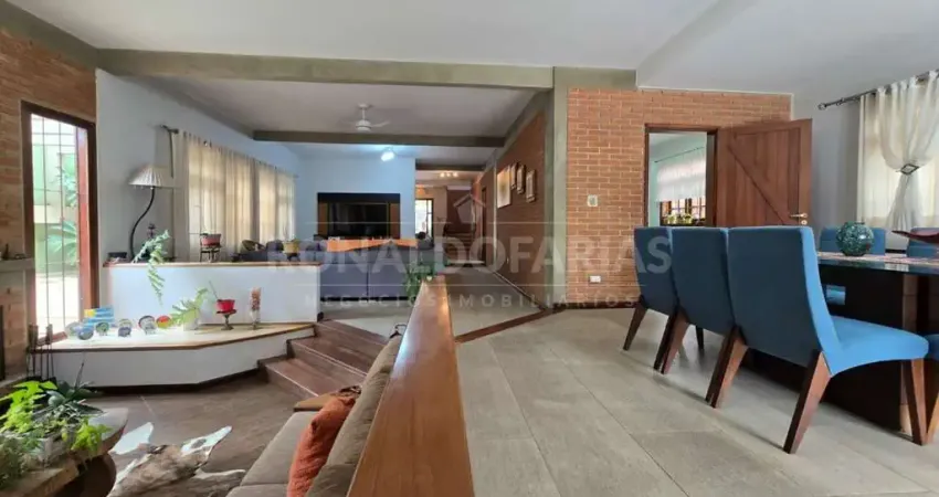 Casa de alto padrão à venda no Bolsão de Interlagos - São Paulo