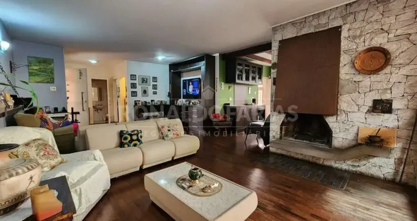 Casa à venda ou locação em interlagos 3 dormitórios 1 suíte e 4 vagas de garagem