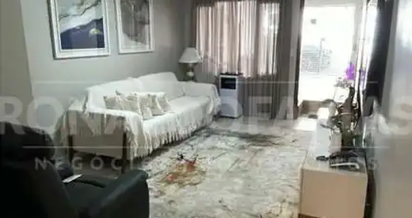 Casa a venda 2 Dormitórios varanda e vaga Jardim Marajoara Interlagos