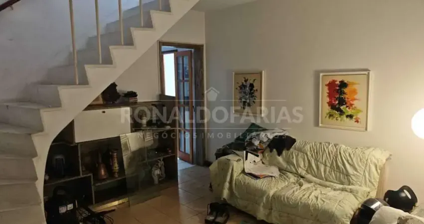 Casa com 3 quartos à venda na Rua Hilário Pinto de Almeida, --, Veleiros, São Paulo