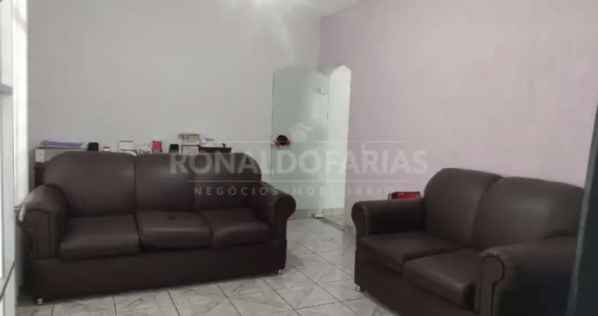 Sobrado 2 Dormitórios 2 Vagas à Venda em Parque América.