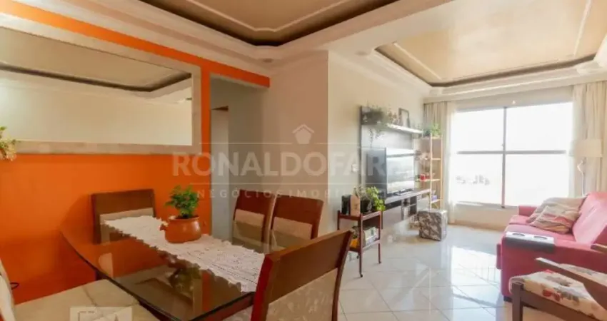 Apartamento à venda com 3 dormitórios e 2 vagas na região de Interlagos.