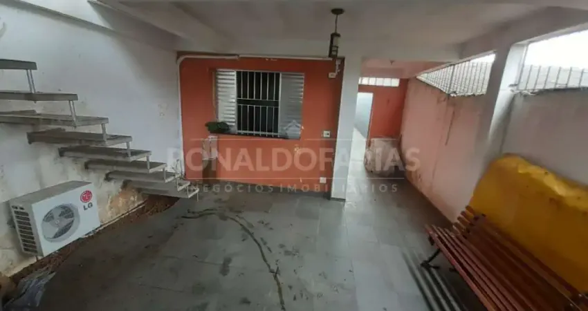 Casa terrea a venda com 03 dormitórios na região de interlagos.