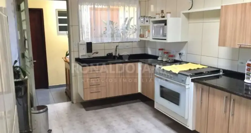 Sobrado a venda com uma salao comercial na parte de baixo na regiao do Socorro