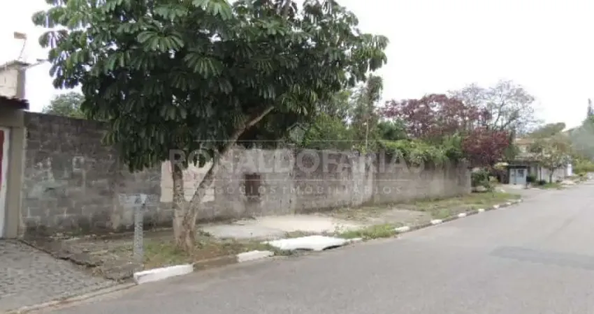 TERRENO A VENDA de 600 m²  sem arvores NO BOLSÃO DE INTERLAGOS