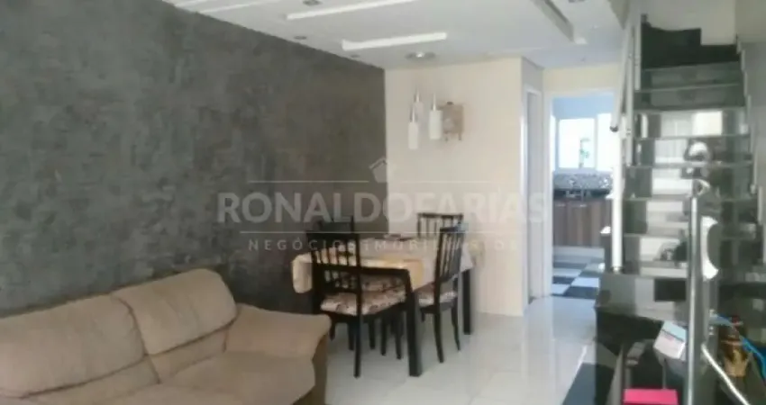 Sobrado  a venda condomínios fechado com 3 dormitórios e 2 vagas na região pedreira