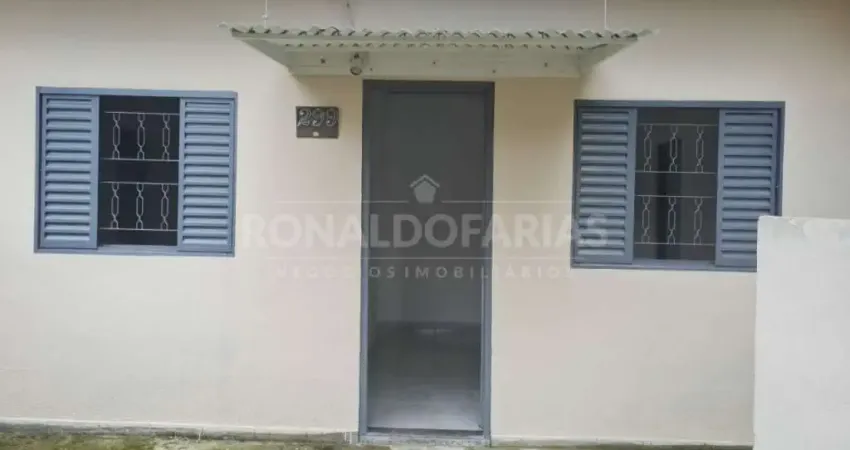 Casa térrea de 2 quartos 150 m terreno bairro de interlagos jardim suzana otimo para investidor