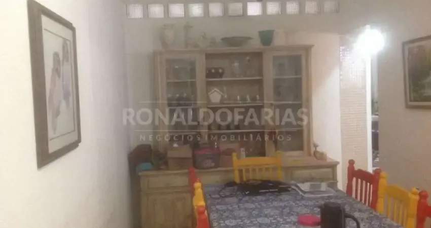 Excelente Sobrado na Chácara Santo Antonio para venda; Residencial ou Comercial; Ótima localização.