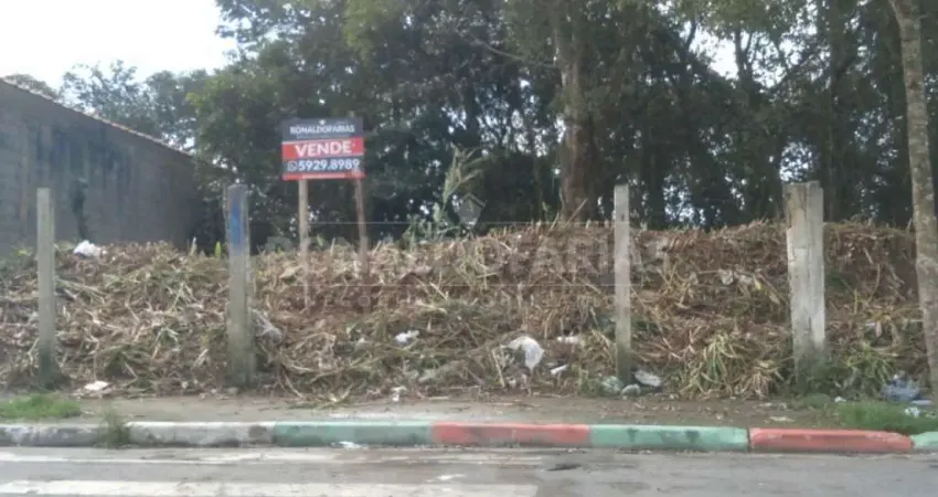 Terreno a venda com 770m²  na região de Parelheiros próximo ao centro