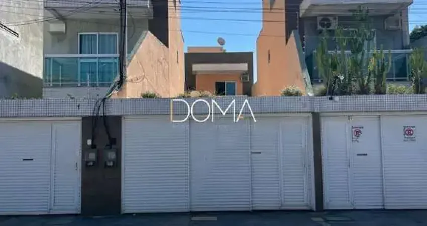 Casa à venda no bairro São Francisco - Cabo Frio/RJ