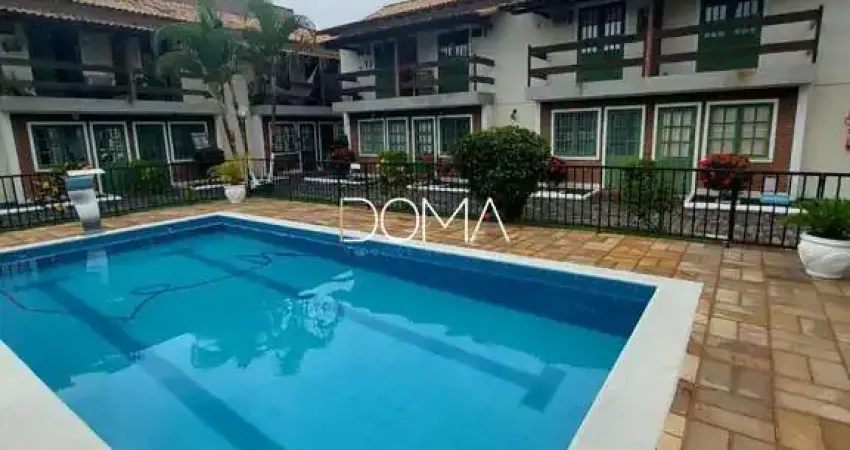 Casa em condomínio próxima a lagoa das palmeiras e ao shopping em cabo frio-rj